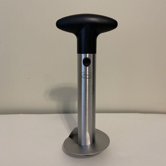 Newness Pineapple Corer Slicer Stainless Steel Blade Ergonomic Black Handle - Picture 1 of 9